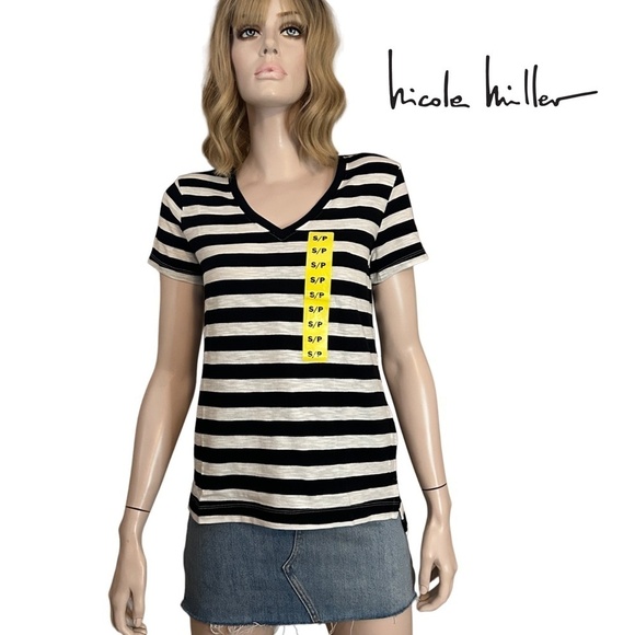 Lot 3 Tops Tanks Shirts Old Navy Nicole Miller Dynamite Black Blush White NWT - Picture 6 of 13